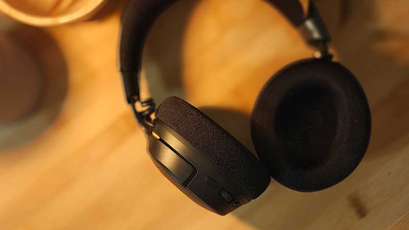 recensione razer kraken v4 andrea volpi tech sito web