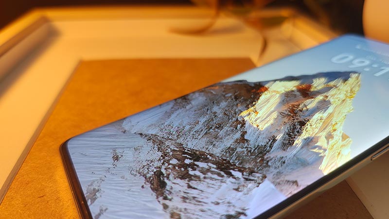 recensione honor 200 pro display luce